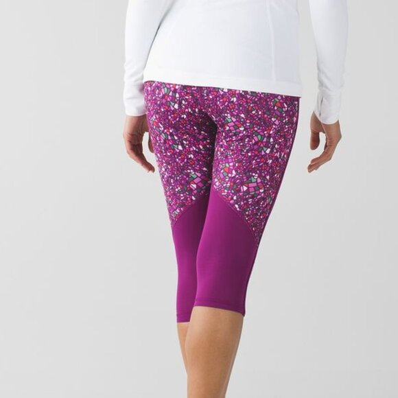Lululemon Real Quick Crop Paradise Camo Multi Regal Plum Leggings Mesh Size 10 - Picture 2 of 9